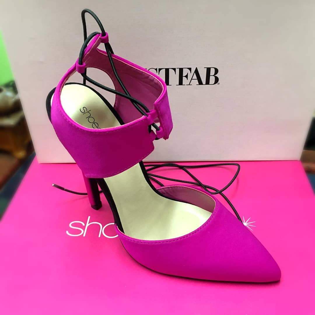 HOT PINK size 7 1/2 heels.